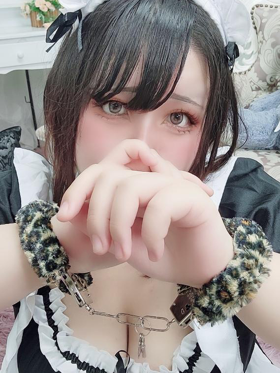 日比谷カフカ プロフィール